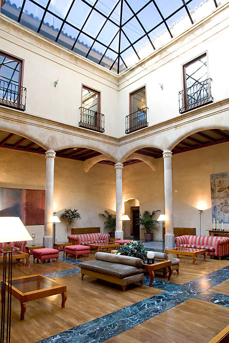 Claustro (Salamanca)